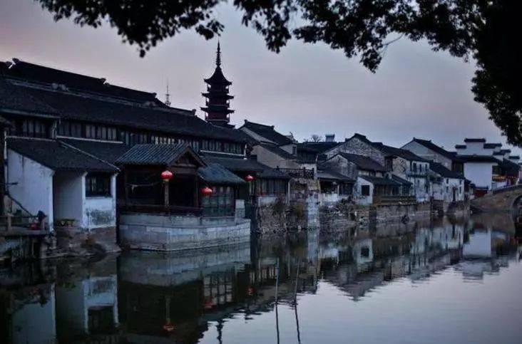智问答网页-我家里面装的是移动宽带现在寛带坏了打客服电话打不通怎么办?首选的问答专家平台